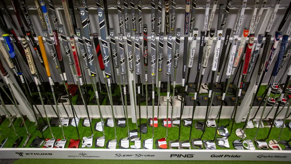 Gậy gạt bóng là loại gậy đánh golf hiếm nhất có thể tìm thấy