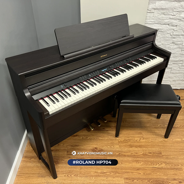 Roland HP704 DR