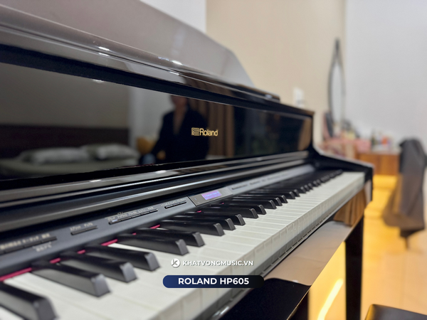 Roland HP605 PE bàn giao piano điện quận 2