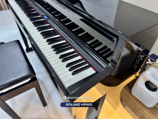 Roland HP605 PE bàn giao piano điện quận 2