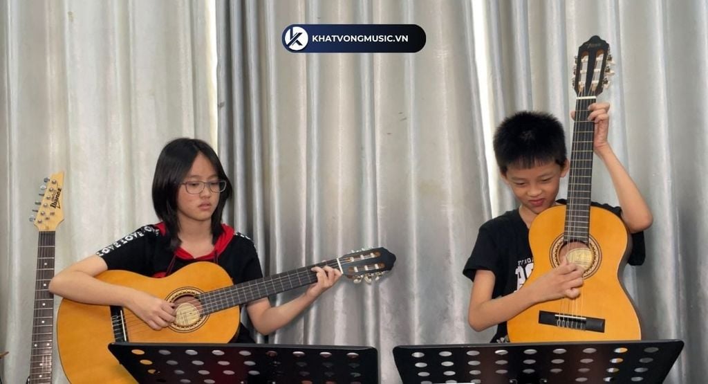 Dạy học guitar cơ bản và nâng cao