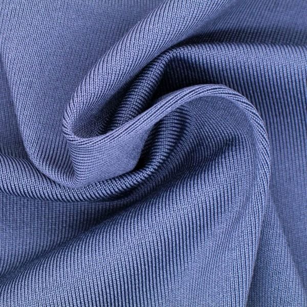 tránh mua chất liệu vải nylon