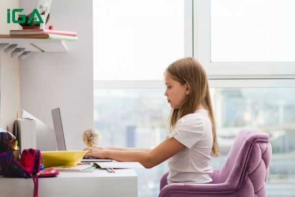 cách lắp bàn học thông minh