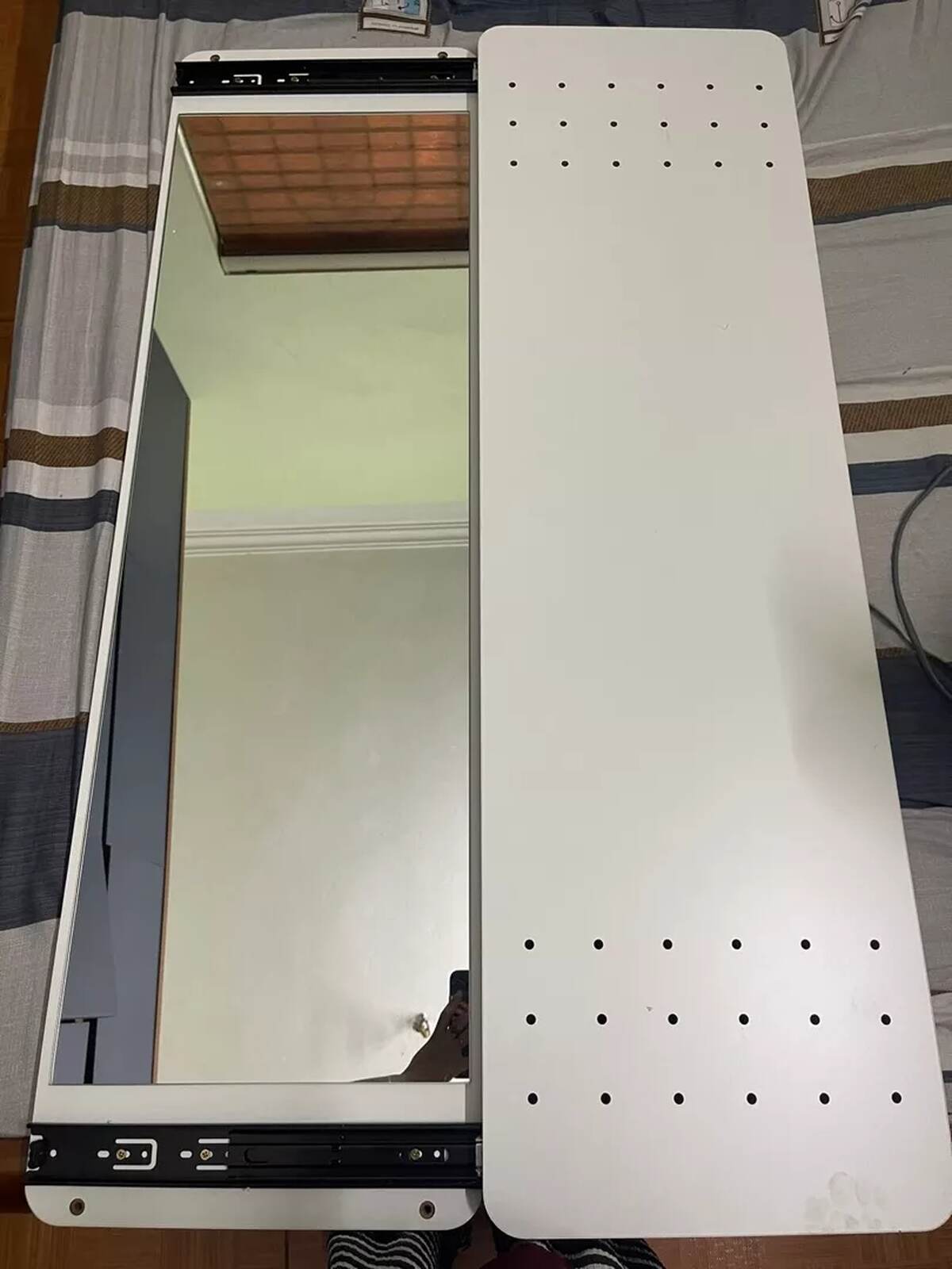 Gương Trượt Treo Tường Bo Góc Sang Trọng