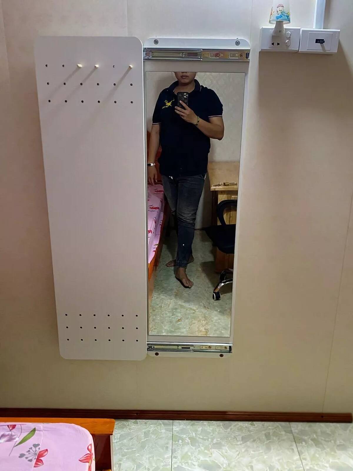 Gương Trượt Treo Tường Bo Góc Sang Trọng