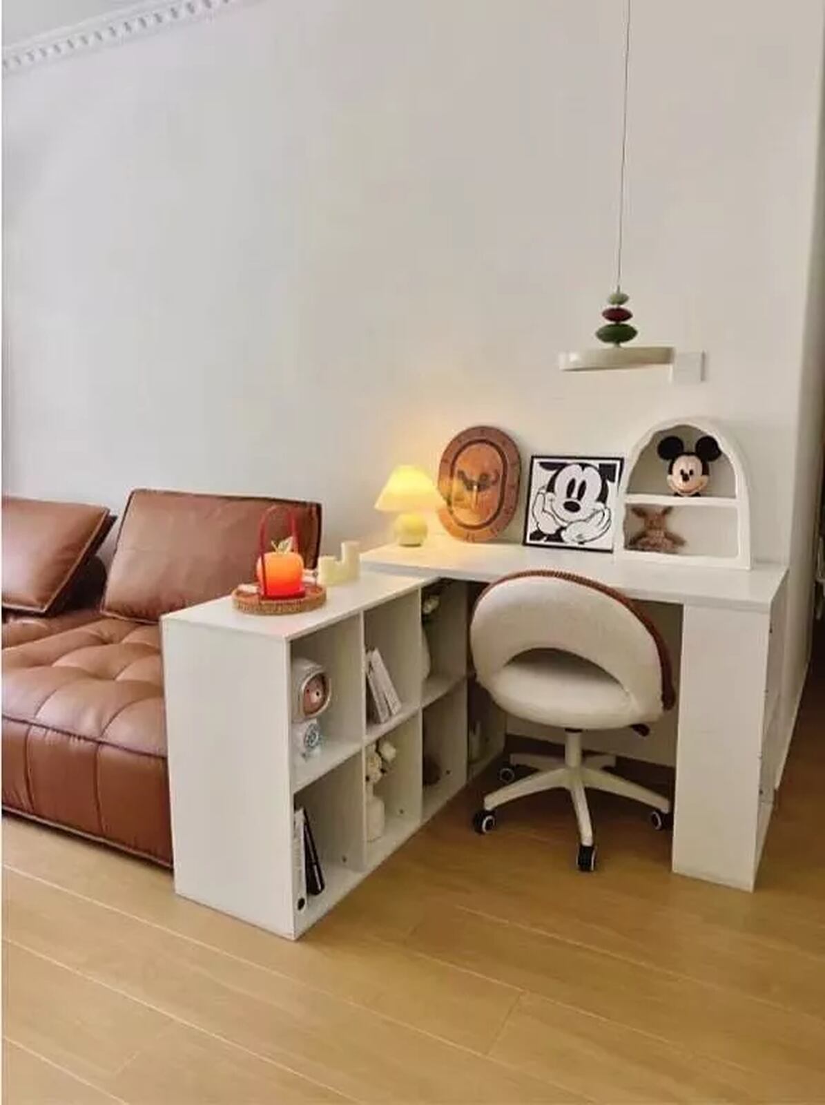 Bàn làm việc tích hợp nhiều tủ đề đồ 6-8 ngăn