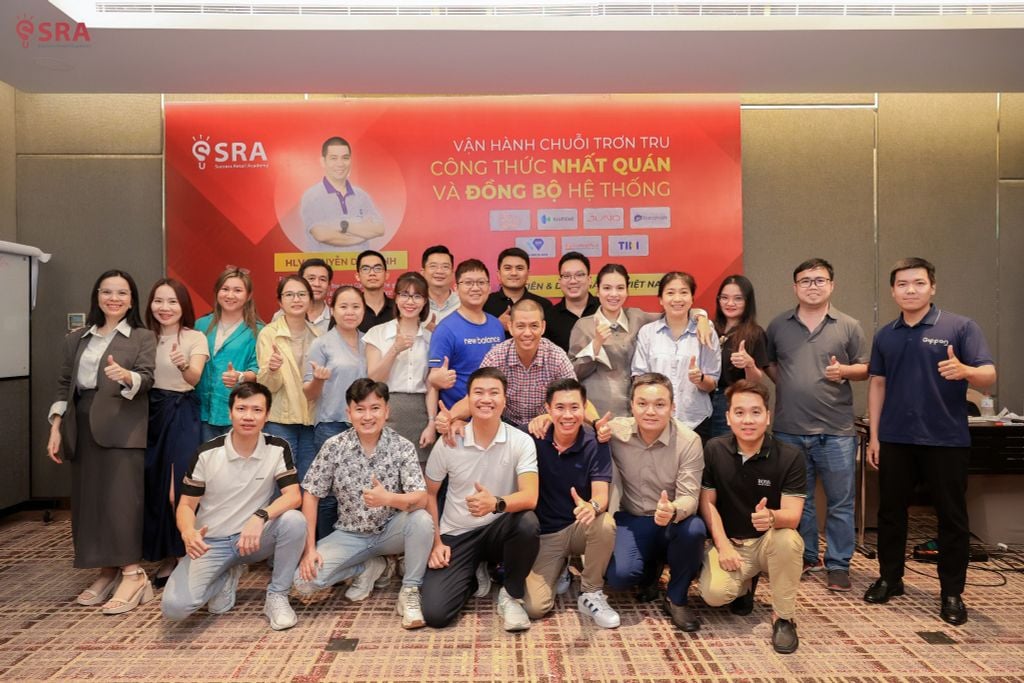 VẬN HÀNH CHUỖI TRƠN TRU: KHÓA HỌC SÔI NỔI, KỶ LUẬT, GIÀU CẢM XÚC