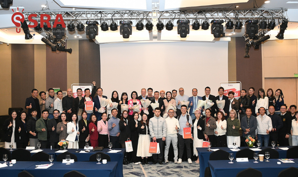BUSINESS SUMMIT 2025: SMEs Vượt Vũ Môn - Hành trình bứt phá của doanh nghiệp Việt