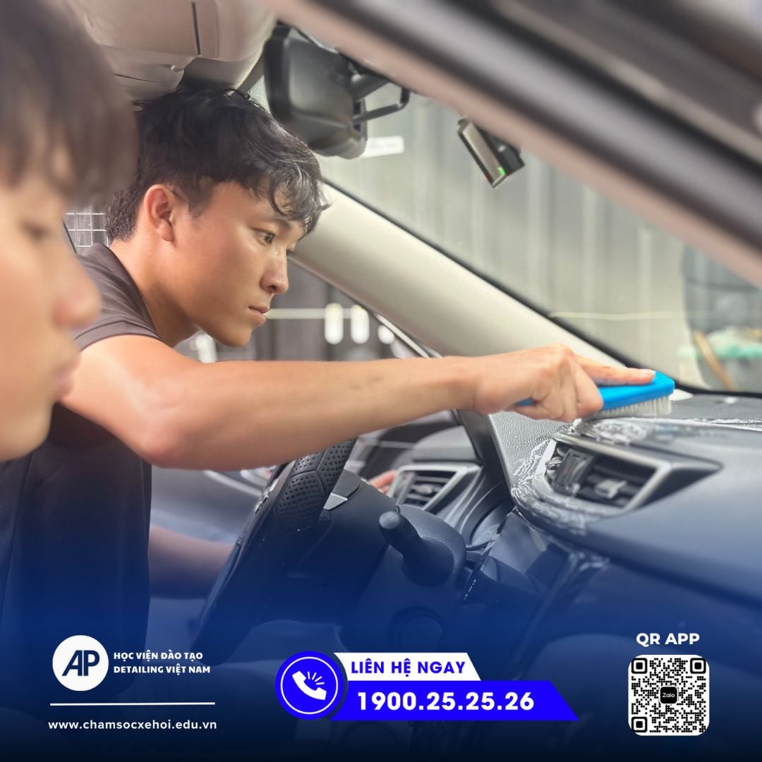 Checklist 48h Xử Lý Xe Ngập Nước & Hôi Nội Thất – Hành Trình Tái Sinh Của Trần Văn Dũng