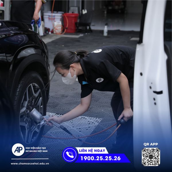 Kim và lần thất bại nhớ đời khi đánh bóng sơn xe – Bài học đổi bằng nước mắt