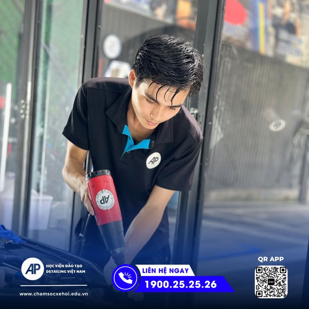 Học Trên Xe Khách – Không Phải Mô Hình 🚗🔥