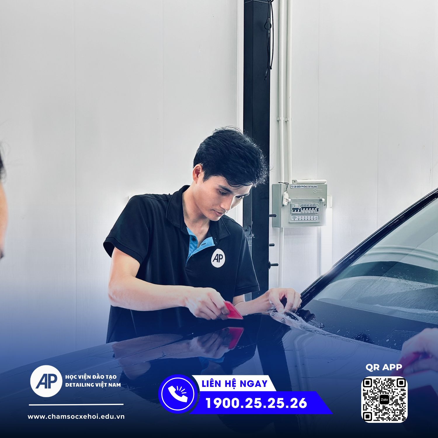 🧼 XÓA ĐỊNH KIẾN: “NGHỀ TAY CHÂN LÀ DÀNH CHO NGƯỜI HỌC KÉM, LƯỜI BIẾNG”?