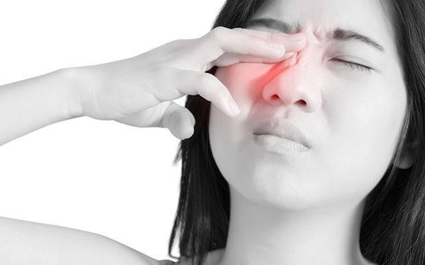 MẮT ĐỎ KÉO DÀI – DẤU HIỆU KHÔNG NÊN CHỦ QUAN