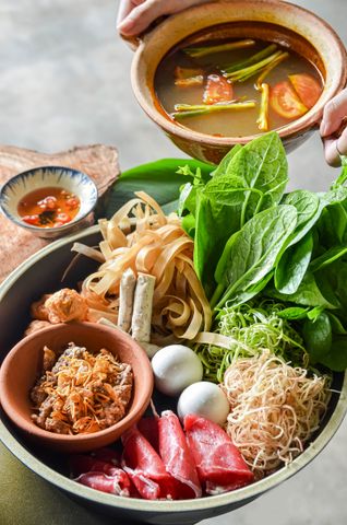 Mách bạn cách nấu lẩu riêu cua bắp bò chi tiết nhất