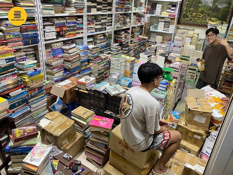 Top 9 tiệm mua bán sách cũ tại Hà Nội nổi tiếng nhất