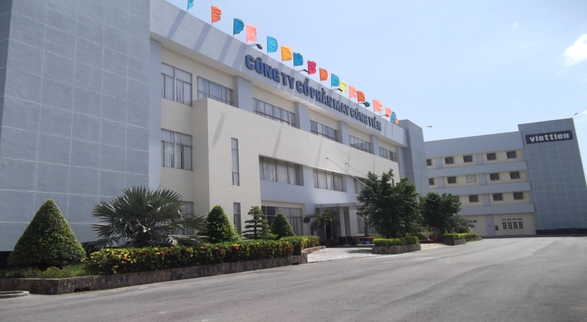 Giới Thiệu Về Công Ty Công  Tiến