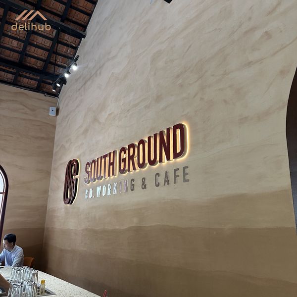 Không gian nội thất chuỗi sử dụng sơn hiệu ứng thay cho vật liệu ốp lát truyền thống, mang lại thiết kế đồng bộ, thẩm mỹ và tối ưu chi phí