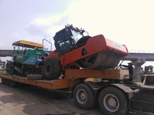 BÀN GIAO XE LU HAMM 3412 – CÔNG TY TNHH XÂY DỰNG THUẬN NGUYÊN