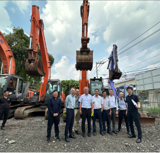 THE PRESIDENT OF HITACHI CONSTRUCTION MACHINERY GROUP JAPAN VISIT AND WORKS WITH VIET NHAT JSC