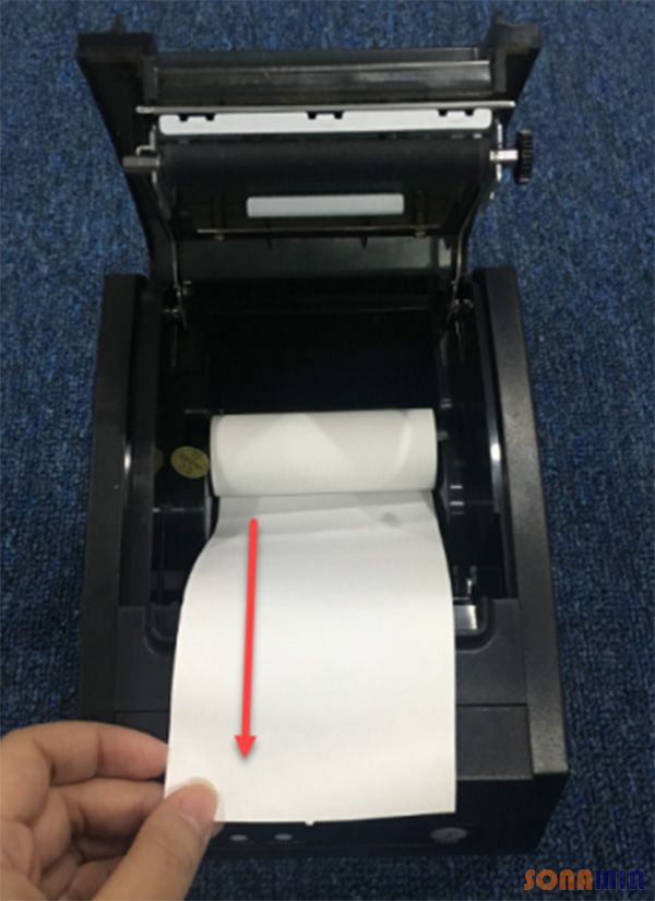 Hướng dẫn từng bước cách thay giấy máy in bill