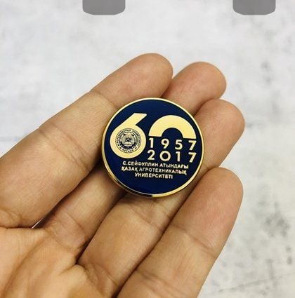 Các lỗi thường gặp khi thiết kế huy hiệu và cách khắc phục