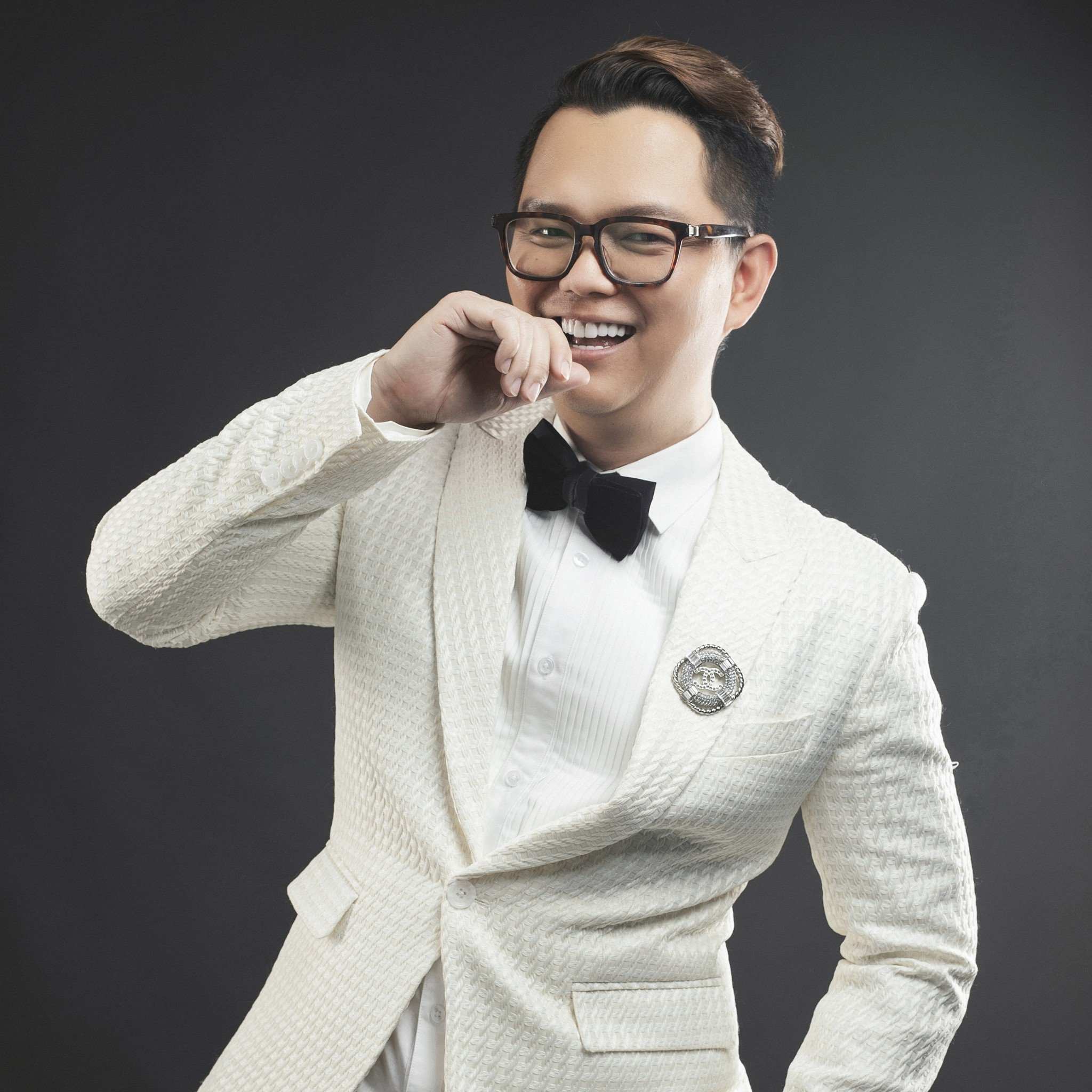 Đạo diễn Long Kan