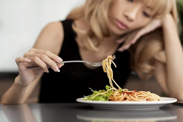 bạn mắc các vấn đề về sức khỏe khiến mãi không tăng cân
