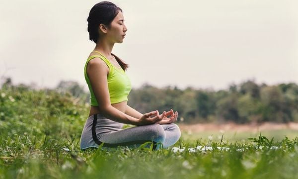 Tập yoga giúp giảm bớt căng thẳng