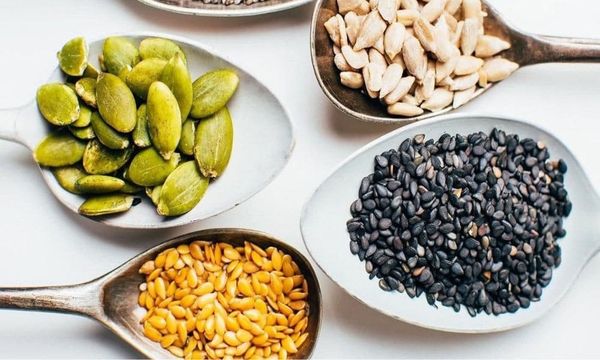 Omega 6 có nhiều trong các loại hạt và ngũ cốc