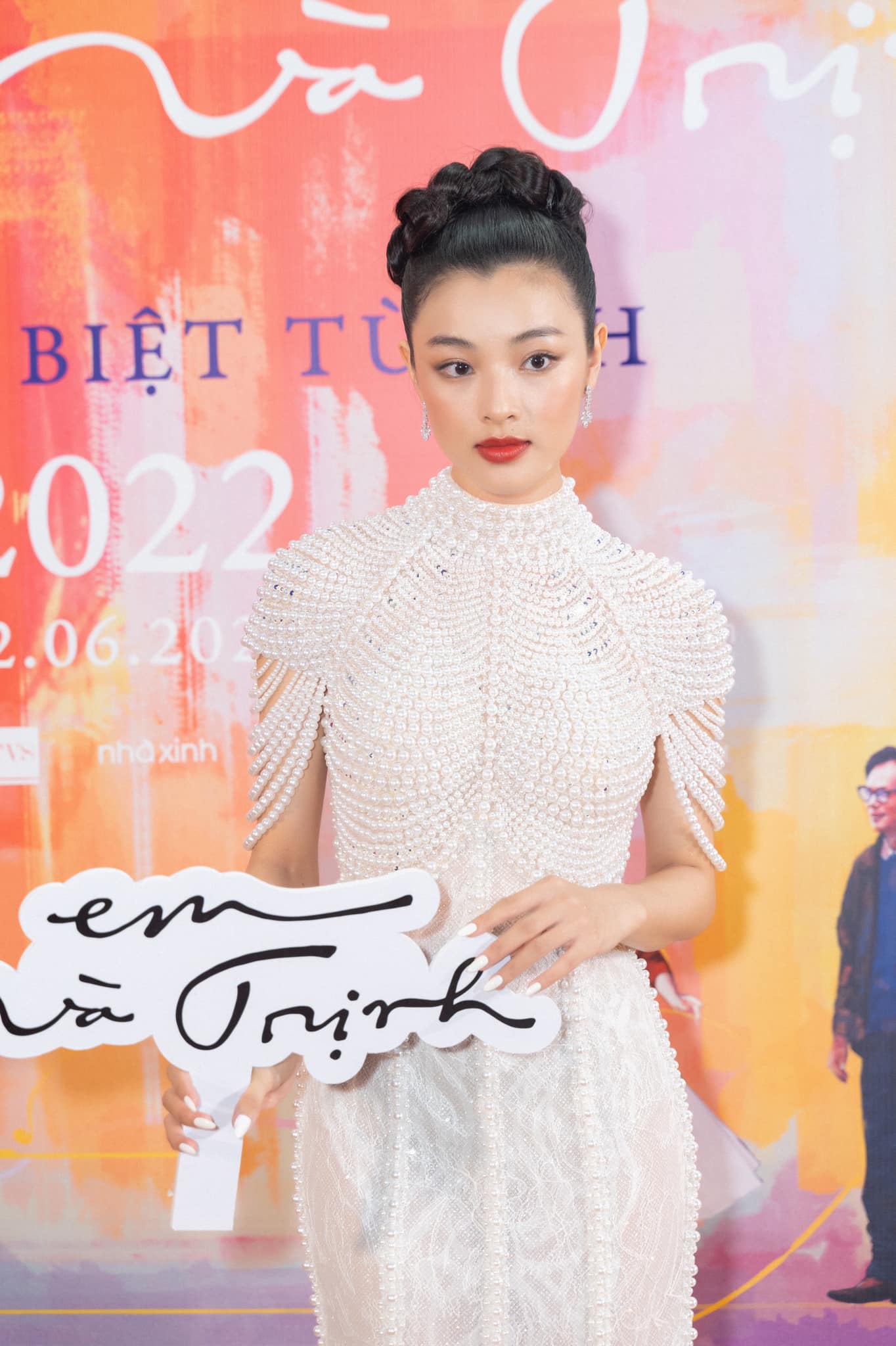 NHỮNG KHOẢNH KHẮC RỰC RỠ ÙA VỀ.