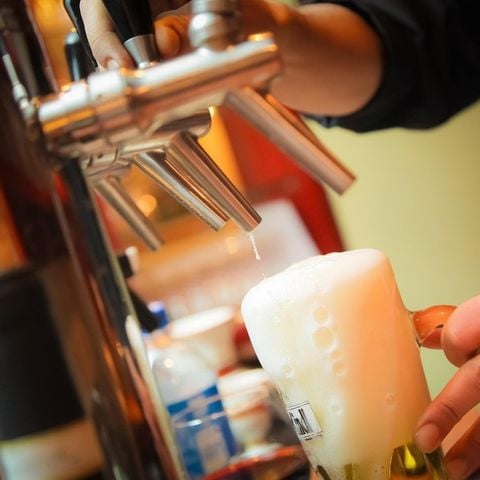 Taproom Là Gì? Không Gian Uống Bia Mới Dành Cho Người Thành Thị