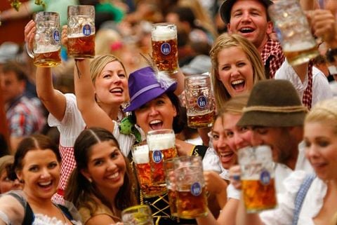 Những điều hấp dẫn về văn hóa uống bia của người Đức