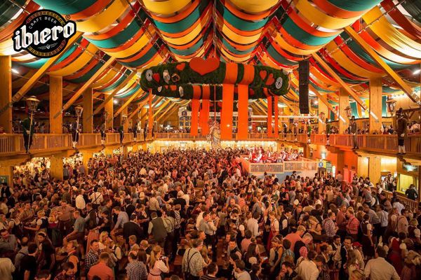 Lễ hội Oktoberfest tại thành phố Munich của Đức được coi là lớn nhất thế giới.