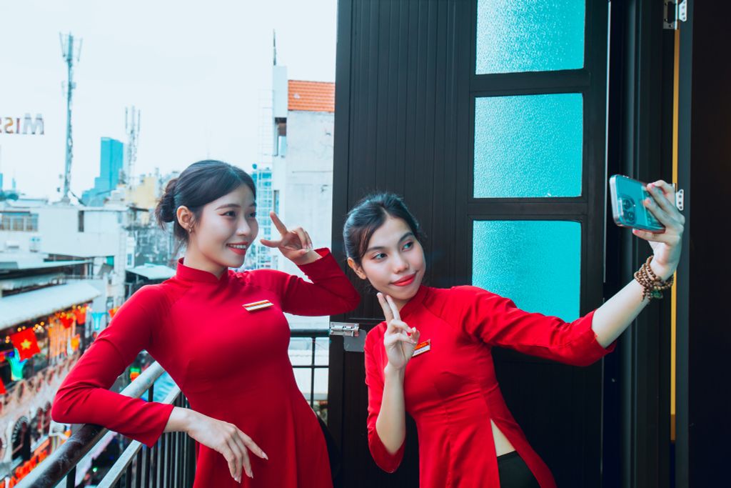 Ở Đâu Giữa Lòng Phố Tây Bùi Viện Mà Vẫn Yên Tĩnh? Đã Có The Rice Hotel!
