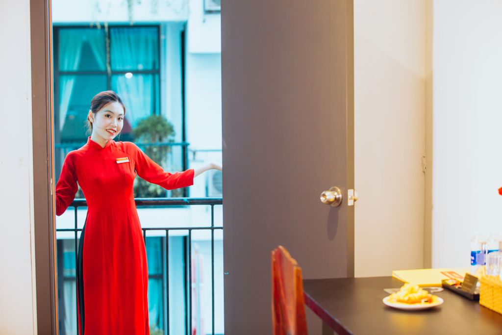 Tụi Mình Từ Hà Nội Vào Sài Gòn, Ở Khách Sạn The Rice Thấy Yêu Cái Nơi Này Thật