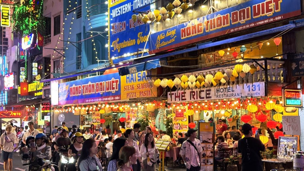Nhà Hàng Ngon Quận 1 Được Du Khách Yêu Thích Khi Đến Sài Gòn