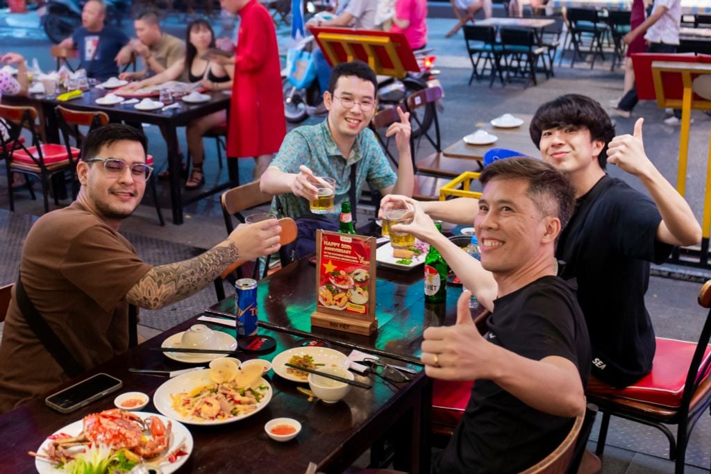 Late Night Food in Ho Chi Minh City – Where to Eat After Midnight in Saigon