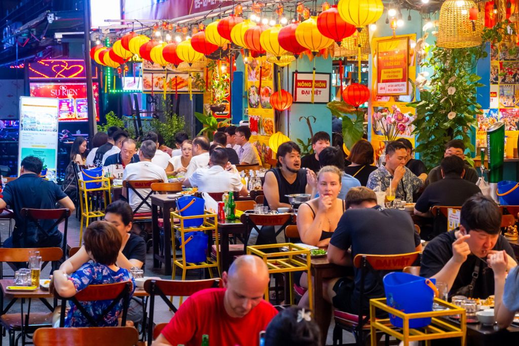 Top Những Nhà Hàng Hải Sản Ngon Xuất Sắc Ở Quận 1 Hồ Chí Minh – Trải Nghiệm Đẳng Cấp Cùng Đại Việt