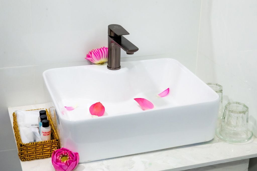 The Rice Hotel - Khách Sạn Quận 1 Giá Tốt Nằm Ở Phố Tây Bùi Viện