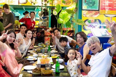 Nông Thôn Đại Việt - Nhà Hàng Hải Sản Tươi Sống Ngay Giữa Lòng Phố Tây Bùi Viện