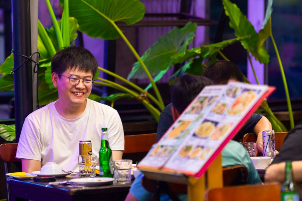 Hệ Thống Nhà Hàng Đại Việt – Trải Nghiệm Ẩm Thực Việt Trong Không Gian Đa Sắc Tại Bùi Viện Và Đề Thám, Quận 1