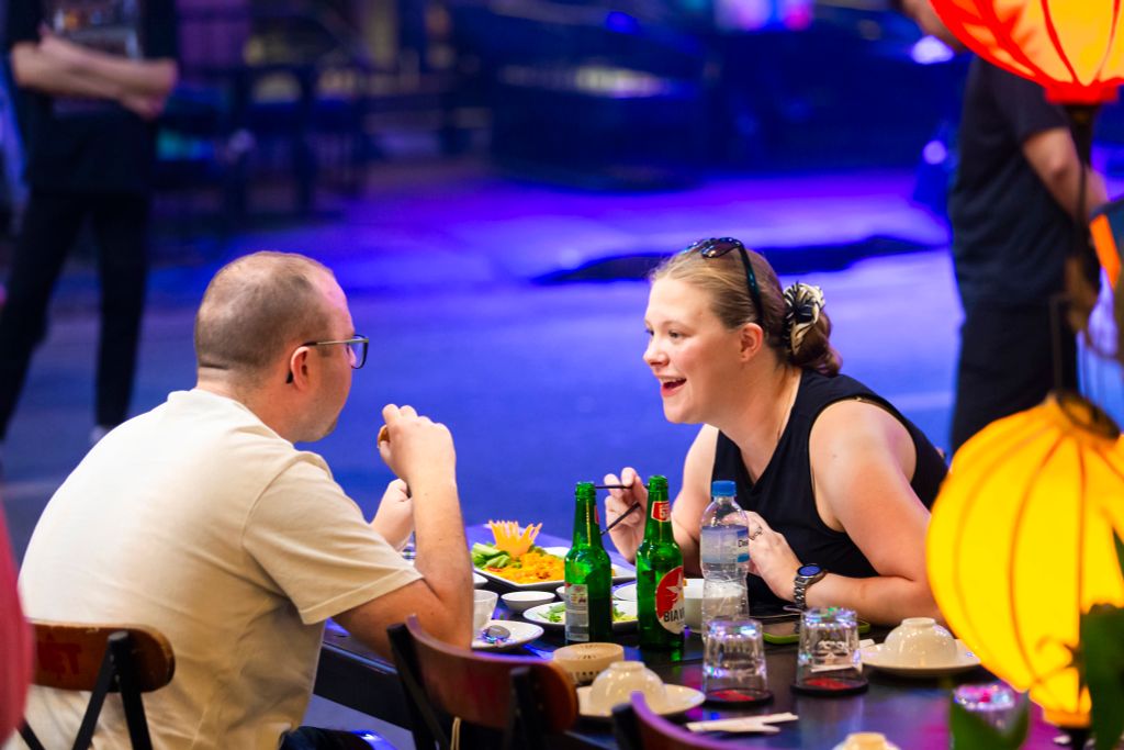 Team Quẩy Đêm Ở Bùi Viện Không Lo Đói – Nhà Hàng Đại Việt Mở Cửa 24/7 Chờ Bạn Ghé