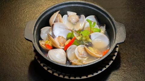 Nghêu Tươi Bến Tre Đã Có Tại Đại Việt - Nhà Hàng Hải Sản Tươi Sống Bùi Viện