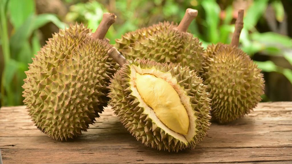 Top 10 Vietnamese Fruits You Must Try: A Tropical Treat for Travelers