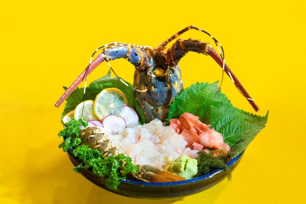 Lobster Sashimi: A Delicious Seafood Delight in Dai Viet