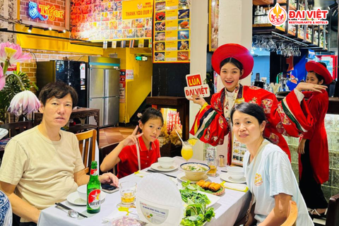 Đại Việt - Nhà Hàng Hải Sản Tươi Sống Ở Thành Phố Hồ Chí Minh - Mở 24/7