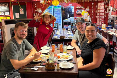 Trải Nghiệm Hải Sản Tươi Sống Tại Phố Tây Không Ngủ Bùi Viện - Đến Ngay Nhà Hàng Nông Thôn Đại Việt