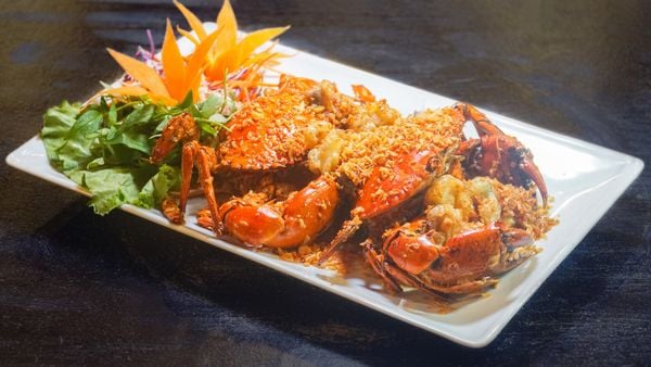 Món cua tại Đại Việt Restaurant & Hotel