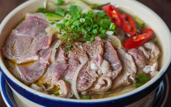 Phở bò tại nhà hàng Nông Thôn Đại Việt