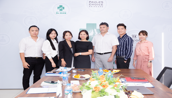 CHÀO ĐÓN MR. JOSE - GIÁM ĐỐC XUẤT KHẨU TEGODER COSMETICS GHÉ THĂM TRỤ SỞ VIỆT NAM